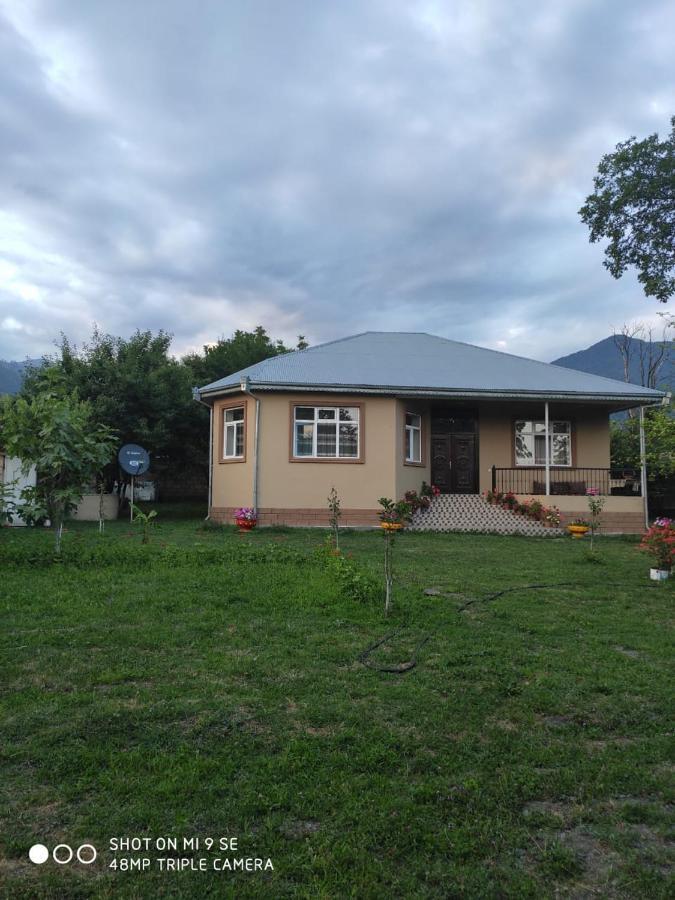 Villa In Qabala Bagian luar foto
